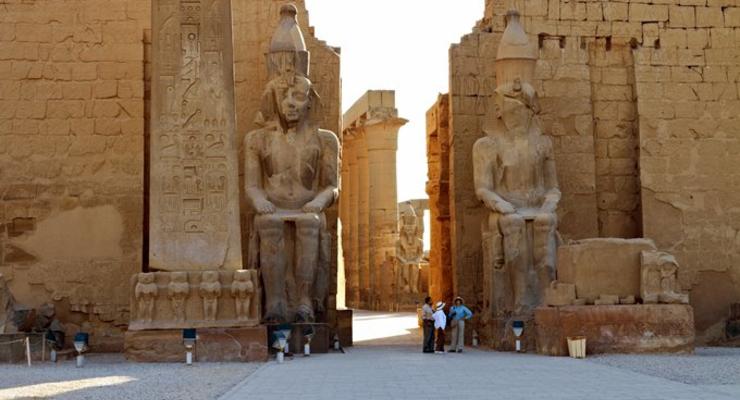 День в истории: 5 июля - Закон всемирного тяготения и гробница в Луксоре
