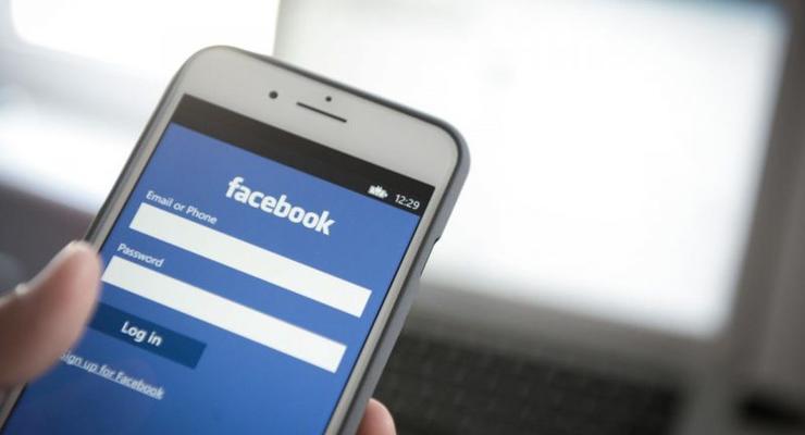 Facebook уличили в прослушивании пользователей
