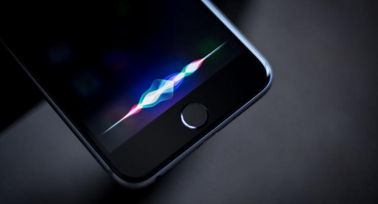 Apple не будет слушать записи разговоров с Siri