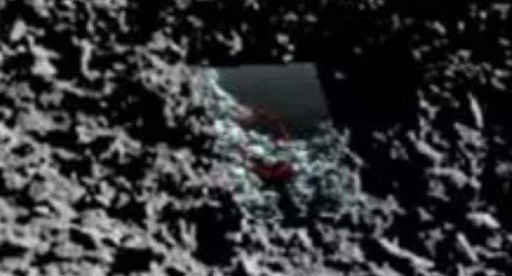 Китай опубликовал фото странной субстанции на обратной стороне Луны