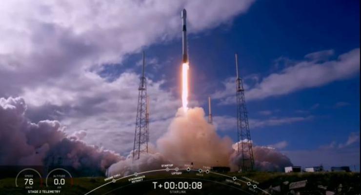 SpaceX запустил 60 спутников глобального интернета