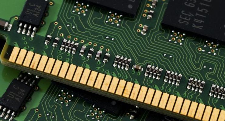 Создана универсальная память, которая заменит SSD и RAM