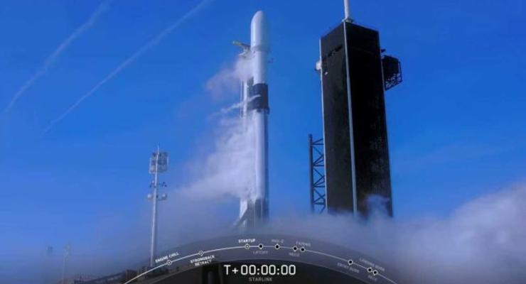 SpaceX прервал запуск Falcon 9 за секунду до старта