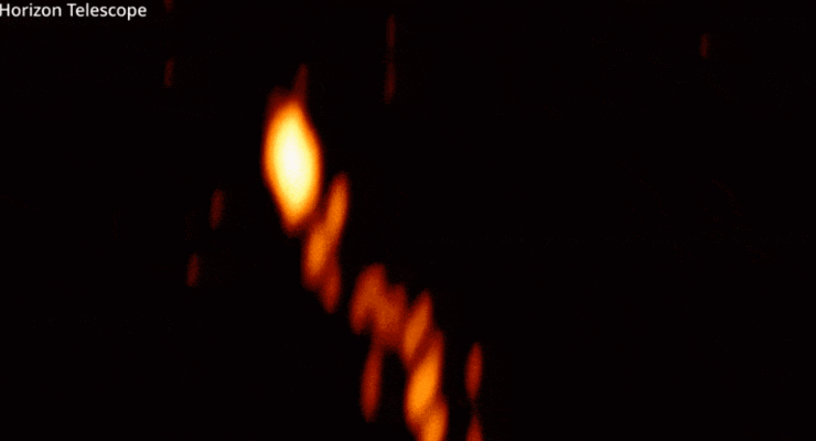Астрономы опубликовали новое фото черной дыры