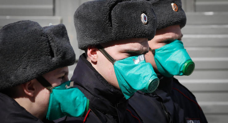 СМИ: Фейки про коронавирус и 5G распространяют по российскому сценарию