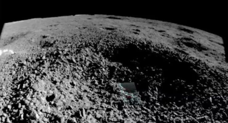 Ученые определили состав странного вещества на Луне