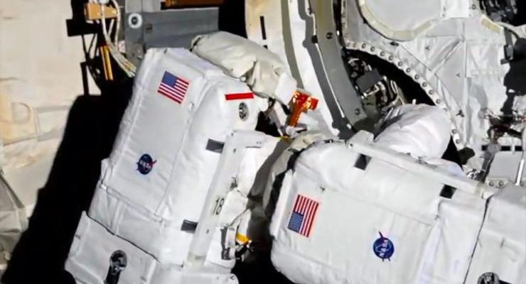 Астронавты NASA установили рекорд по парному выходу в открытый космос