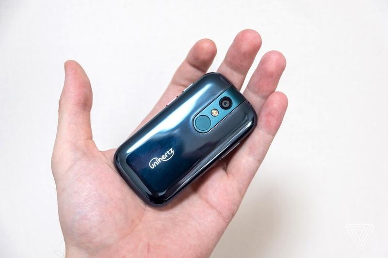 Всего 3 дюйма: Выпущен самый маленький 4G-смартфон на Android / ithome.com