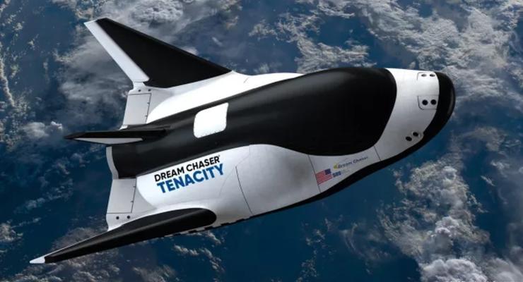 Первый космический самолет Dream Chaser получил имя