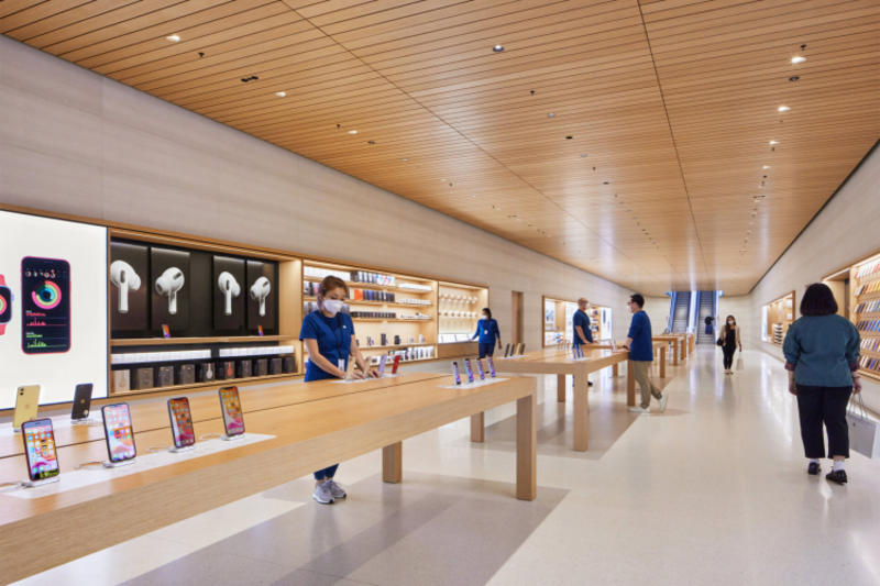 Apple откроет первый плавучий магазин / Apple