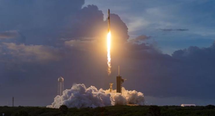 SpaceX запустил 60 спутников Starlink и посадил ракету в море
