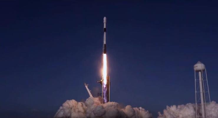 SpaceX запустила вторую ракету шестой раз подряд