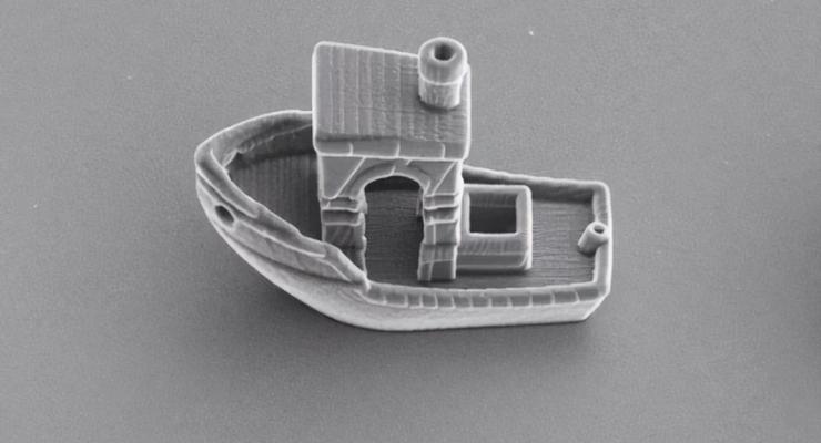 Тоньше человеческого волоса: Создана самая маленькая лодка в мире