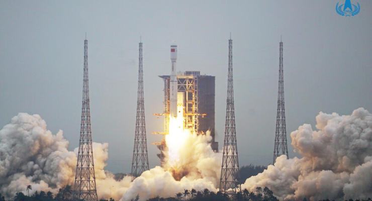 Китай запустил первую ракету Long March 8