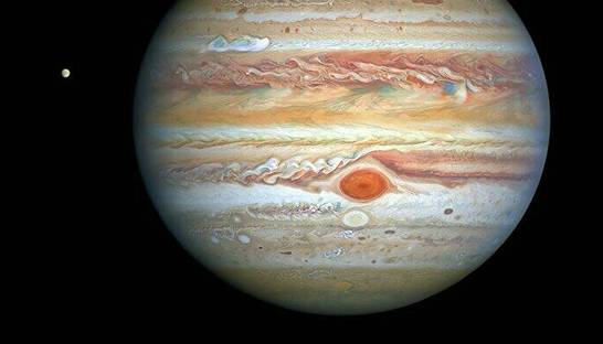 Космический корабль NASA раскрыл 25-летнюю тайну горячей точки Юпитера