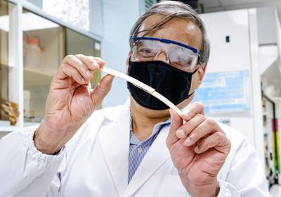 Создан магнитный клей, который прочнее обычной эпоксидной смолы