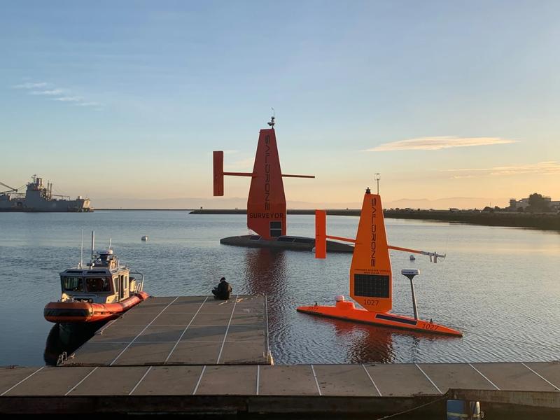 Автономная беспилотная яхта отправилась на картографирование морского дна / saildrone
