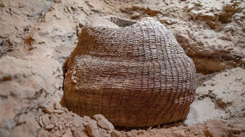 В израильской пещере ужаса нашли библейский свиток / Управление древностей Израиля