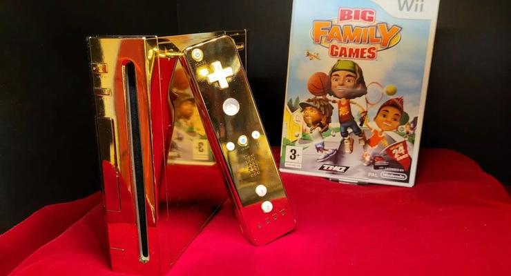 Созданный для королевы золотой Nintendo Wii продают с аукциона