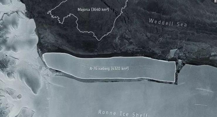 Самый большой айсберг в мире откололся от Антарктиды
