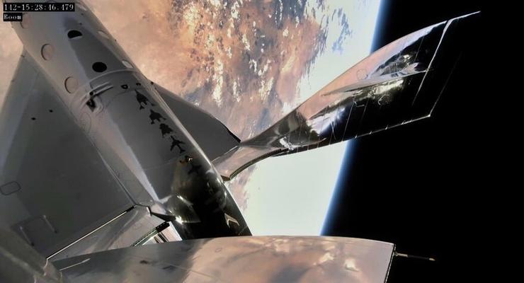 Корабль для космического туризма SpaceShipTwo совершил первый полет