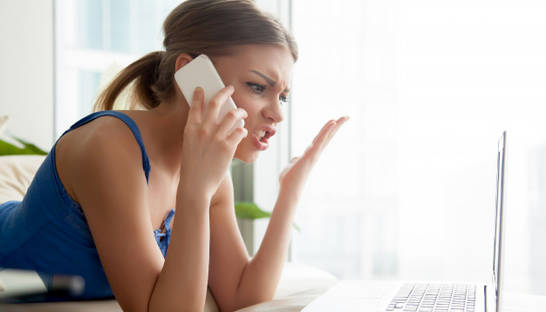 Сотрудники Apple выставили интимные фото клиентки на общее обозрение