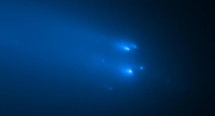 Космический корабль пролетел сквозь пыльный хвост взорвавшейся кометы