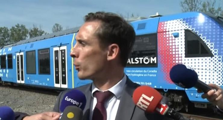 Видео дня: Первый в мире водородный поезд прибывает во Францию