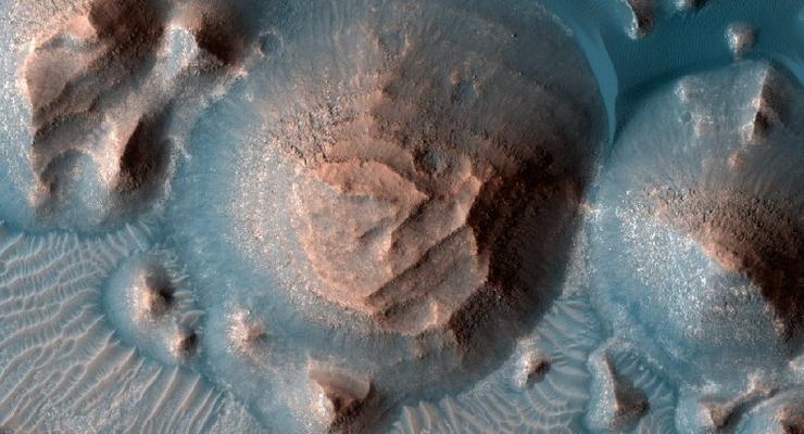 На Марсе были обнаружены тысячи древних сверхизвержений