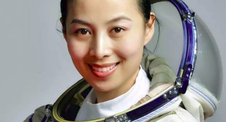 Китай отправляет первую женщину-тайконавта на новую космическую станцию