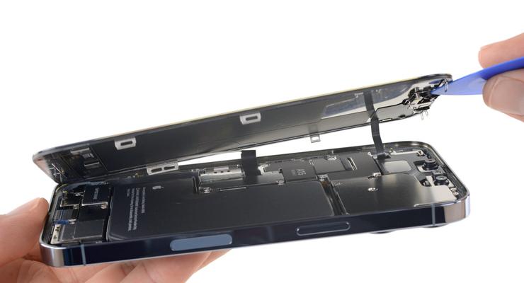 Трудно ремонтировать: Новый iPhone 13 Pro разобрали до винтика