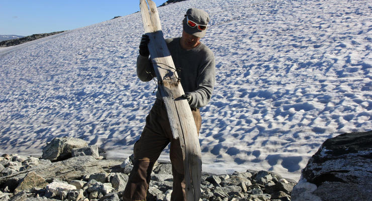Во льдах Норвегии нашли древние лыжи возрастом 1300 лет