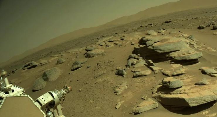Марсоход Perseverance сделал первые фото после отключения связи