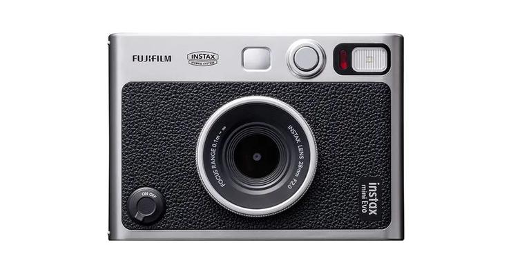 Fujifilm выпустила пленочно-цифровую гибридную камеру