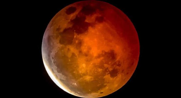 Самое долгое лунное затмение за 580 лет: Онлайн-трансляция