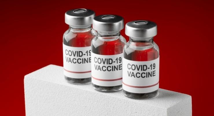 Старые вакцины против COVID-19 защитят от штамма Омикрон