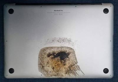 Apple MacBook Pro самопроизвольно загорелся, чуть не убив владельца