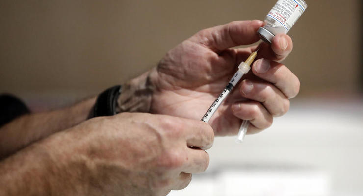 Бустерная вакцина против Омикрона ослабевает в течение 10 недель