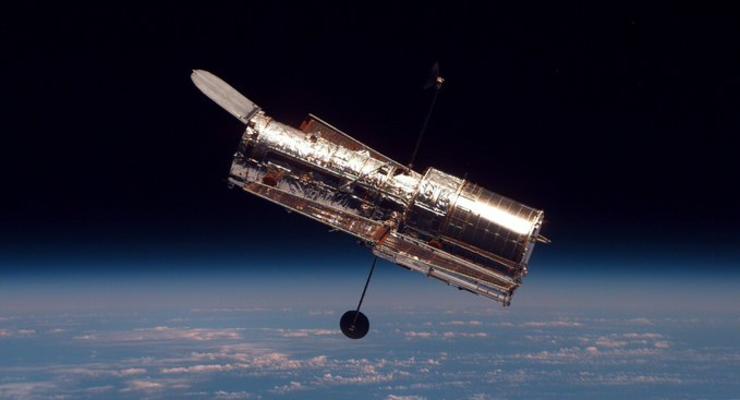 Миллиард секунд в космосе: Телескоп Хаббл установил новый рекорд