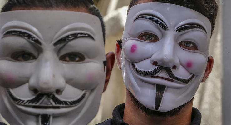 Anonymous объявили войну российским хакерам
