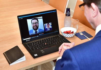 Что делать, если вы пролили напитки на ноутбук – инструкция