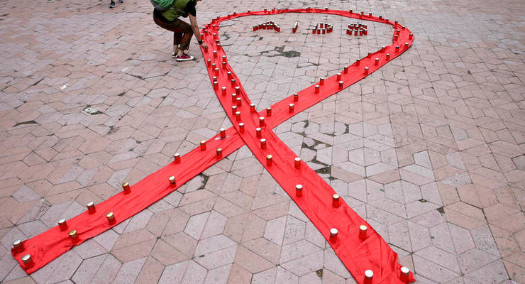 Четвертий випадок в історії: чоловік, який 40 років хворів на ВІЛ, зцілився