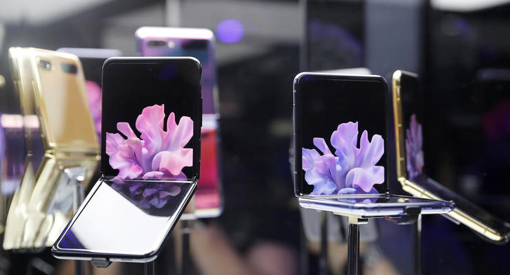 Samsung презентовала новые смартфоны, наушники и часы: обзор