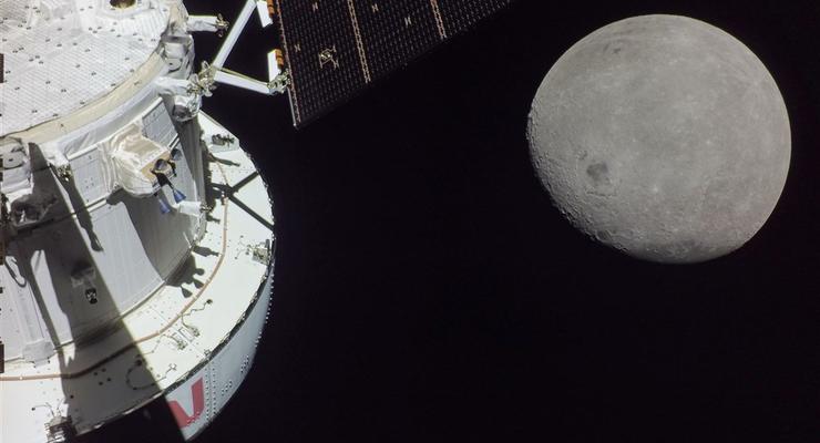 В NASA показали максимально близкие фото Луны
