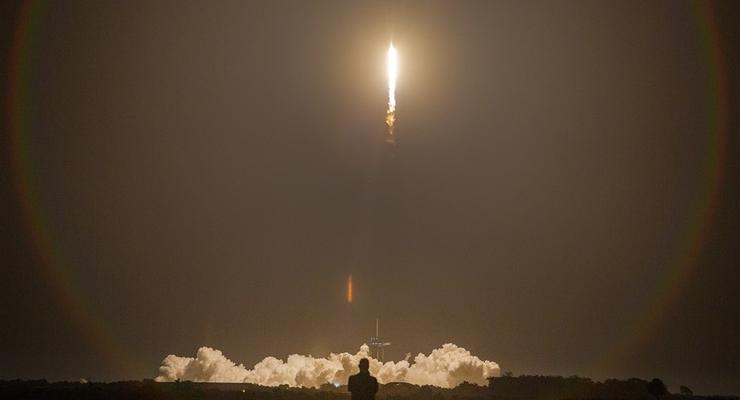SpaceX Илона Маска выведет на орбиту украинский спутник: трансляция
