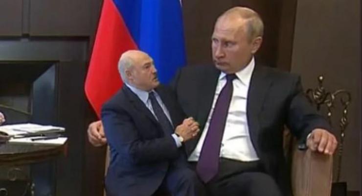 Самый кровавый диктатор в истории: как Путина интернет отображает в мемах