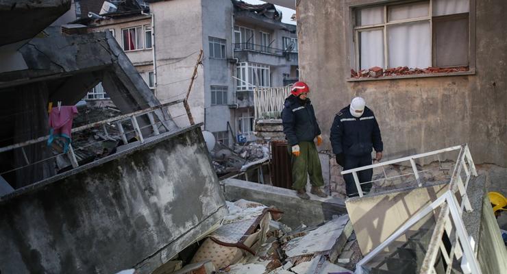 Жертвам землетрясения в Турции помогли WhatsApp, Instagram и Twitter