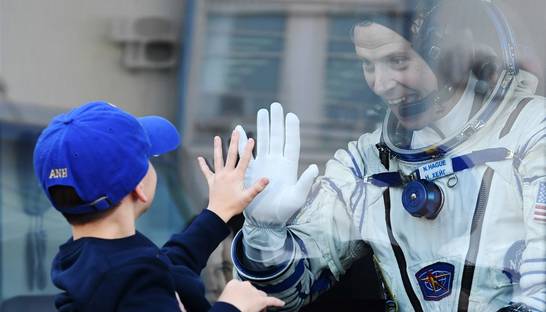 Бизнесмен предлагает "выращивать" детей в космосе