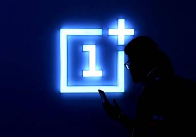 Разработчики показали смартфон OnePlus 11 с неоновой подсветкой