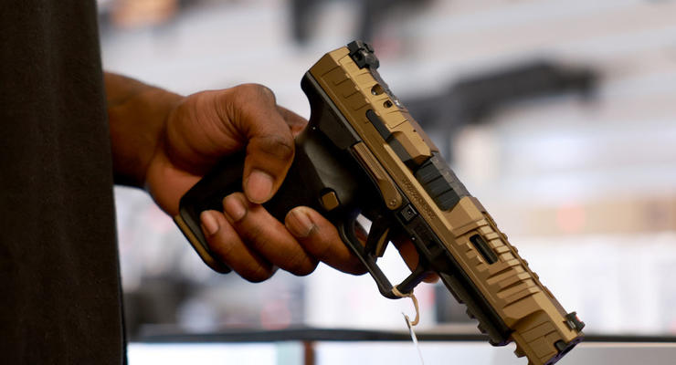 В США появился первый в мире умный пистолет
